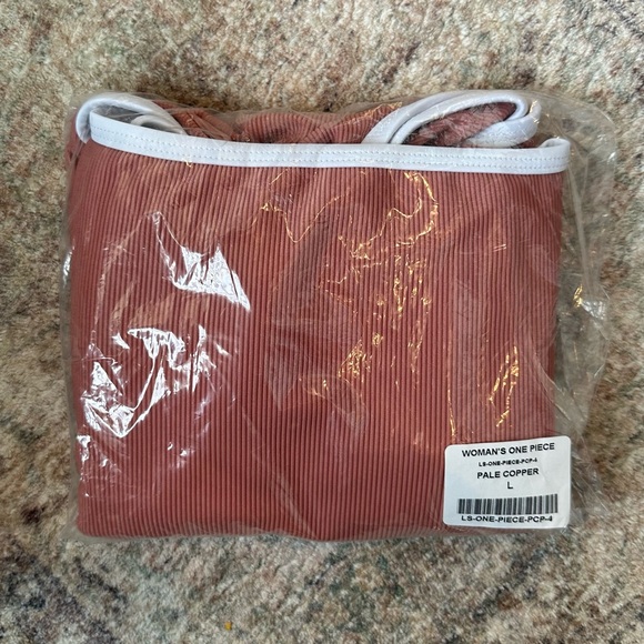 Brand New LainSnow Sangria One Piece - large - Picture 3 of 4